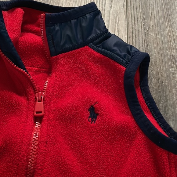 Polo fleece vest - Picture 2 of 5